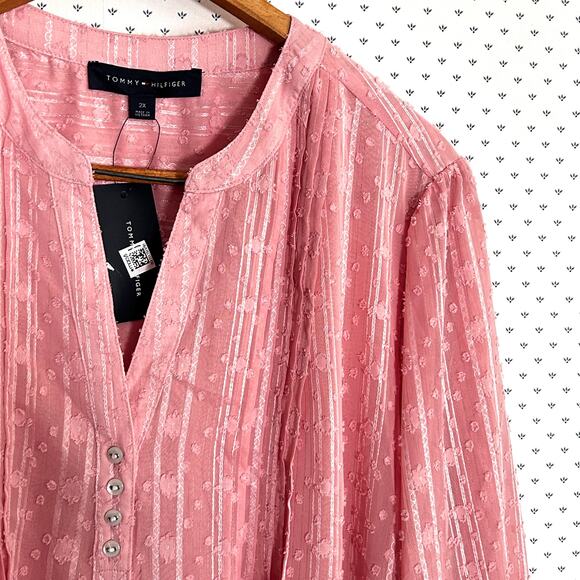 Tommy Hilfiger Daisy Clip Dot Blouse 2XL Pink NWT Top Tunic Shirt Flowy Demure - Picture 3 of 8